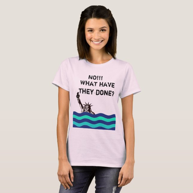 Estátua da Camisa Liberdade (Frente Completa)