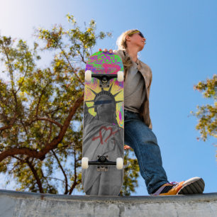 Estátua da Liberdade - Skateboard Deck Neon Pop Ar