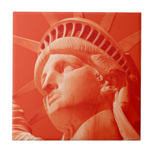 Estátua Vermelha da Liberdade