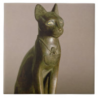 Estatueta de um gato que representa a deusa Bastet