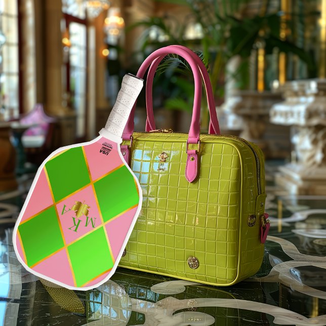 Estilo Rosa e Verde Monograma Chic (Chic Pink and Green Monogrammed Pickleball Paddle )