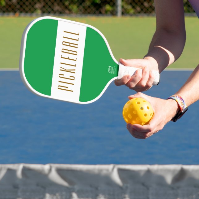 Estiloso Bold Verde Branco Texto de PICKLEBALL Lis (Insitu)