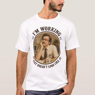 Estou Trabalhando, Só Não Parece Camiseta Divertid