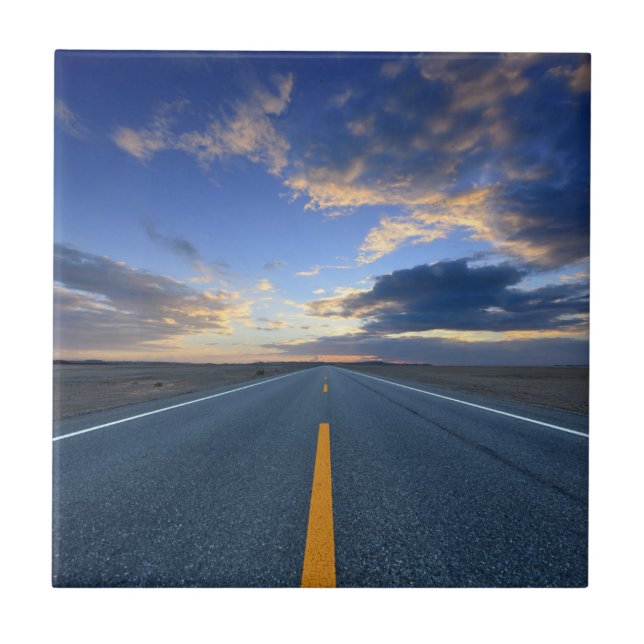 Estrada no dia do nascer do sol (Frente)