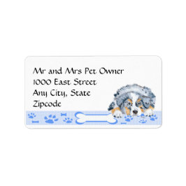 Etiqueta Blue Merle Aussie Puppy sobre Blue Gingham