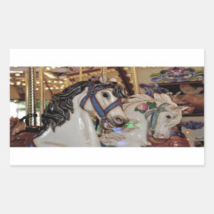 Etiqueta bonito dos cavalos do carrossel
