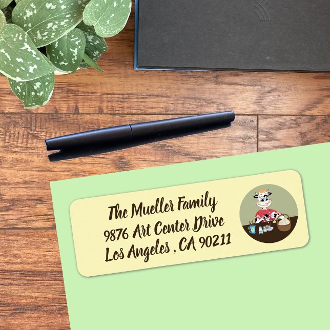 Etiqueta Cartoon cow painting Easter eggs (Criador carregado)