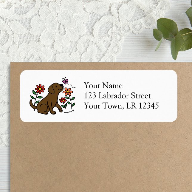 Etiqueta Chocolate Labrador e Verde (Chocolate Labrador Cartoon Design Return Address Label for Labrador Owners.  Cute floral design.)