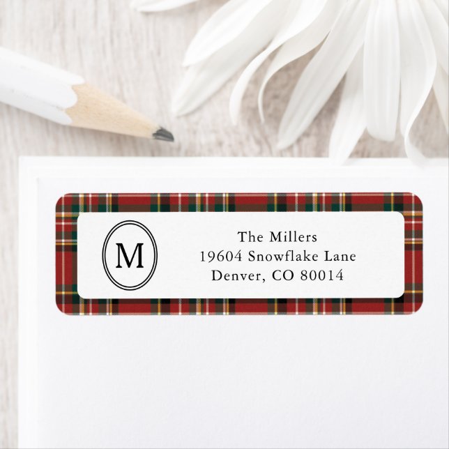 Etiqueta Classic Monogram Red Plaid Christmas Address (Insitu)