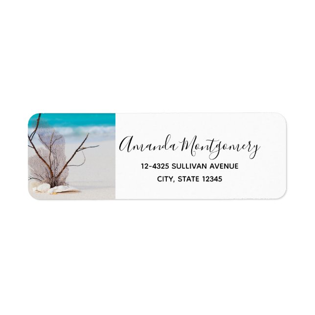 Etiqueta Conchas brancas em uma praia tropical (Frente)