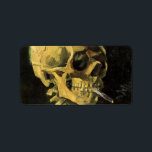Etiqueta Crânio com cigarro queimado por Vincent van Gogh<br><div class="desc">Crânio com Cigarro queimado por Vincent van Gogh é um apos impressionismo de arte de vintage que ainda pinta a vida. Um retrato do esqueleto humano fumando. Imagem do excelente a utilizar em produtos anti-tabagismo. Fumar matares 1.000 a cada ano, ajudar alguém a parar de fumar hoje. Imagem de excelente...</div>