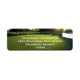 Etiqueta Curso de Golfe Verde no amanhecer