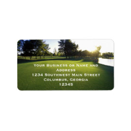 Etiqueta Curso de Golfe Verde no amanhecer