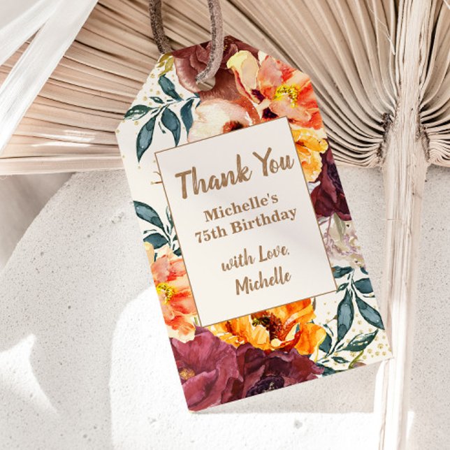 Etiqueta de aniversário de 75 anos em tons de burg (Orange and burgundy watercolor floral 75th birthday party gift tag)
