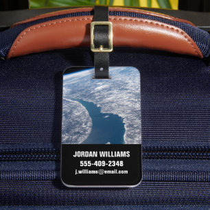 Etiqueta De Bagagem A Cratera Manicouagan E A Rua.