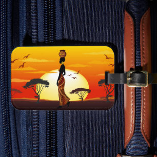 Etiqueta De Bagagem A linda mulher africana Silhouette sobre os sóis a