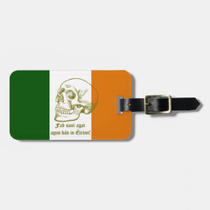 Etiqueta De Bagagem Bandeira irlandesa com o desenho humano do crânio