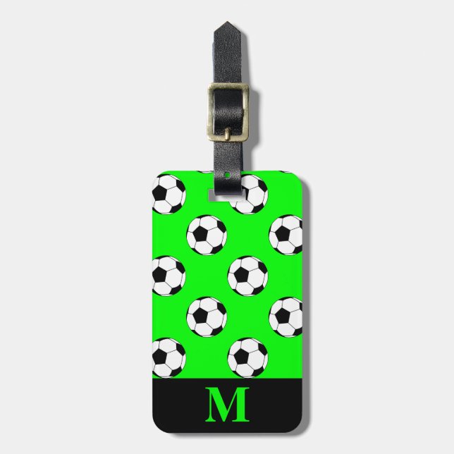 Etiqueta De Bagagem Bolas de futebol branco monograma, Verde limão (Frente Vertical)