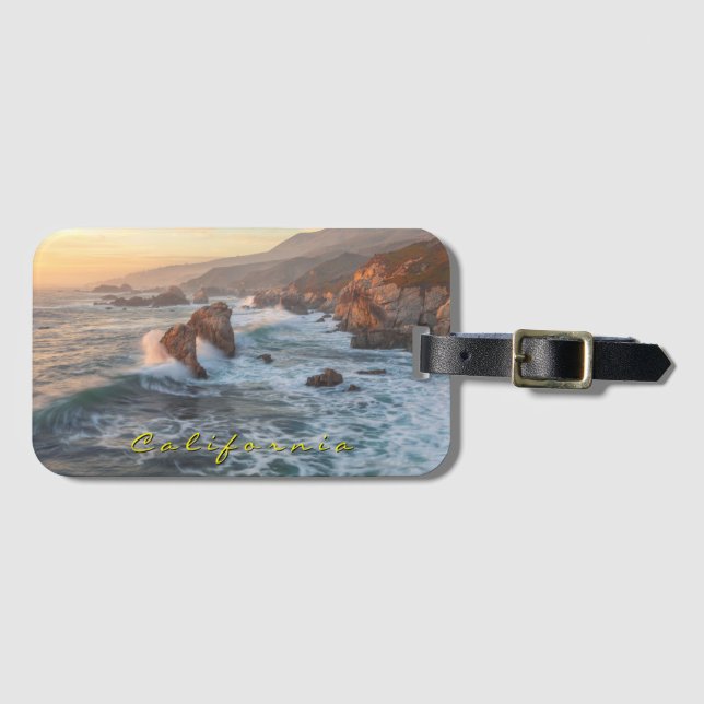Etiqueta De Bagagem California Coastal Sunset with Crashing Waves  (Frente Horizontal)