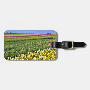Etiqueta De Bagagem campo de primavera tulipas