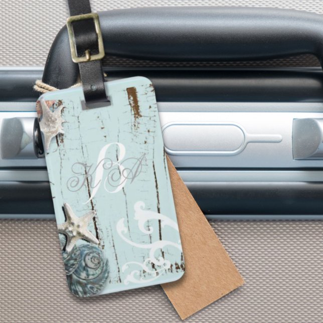Etiqueta De Bagagem Casamento de Praia da BLue Seashells (Elegant wood BLue Seashells Beach Wedding Luggage Tag)