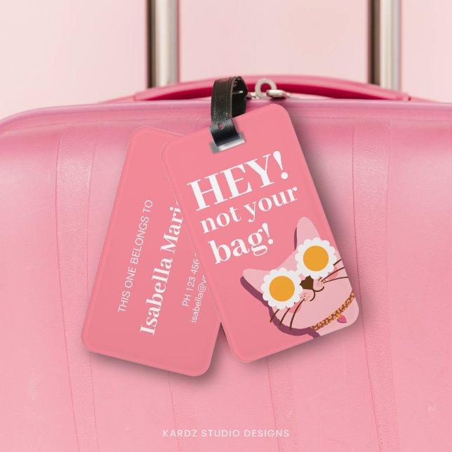 Etiqueta de bagagem de gato rosa personalizada (Personalize this template with name and contact information. Stand out with this funny luggage tag.)