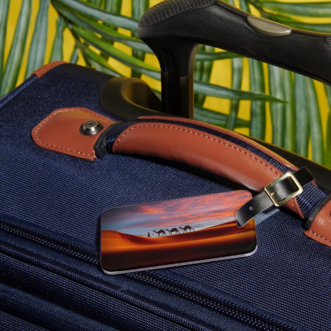 Etiqueta De Bagagem Desertos | Man & Camels in the Sand Dunes (Frente Insitu 3)