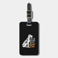 Engraçado e bonito cachorro-preto