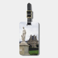Estátua nos Motivos do Louvre