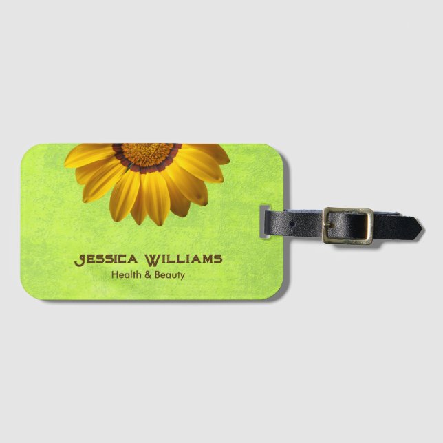Etiqueta De Bagagem Flores Amarelas no Monograma Verde Abstrato (Frente Horizontal)