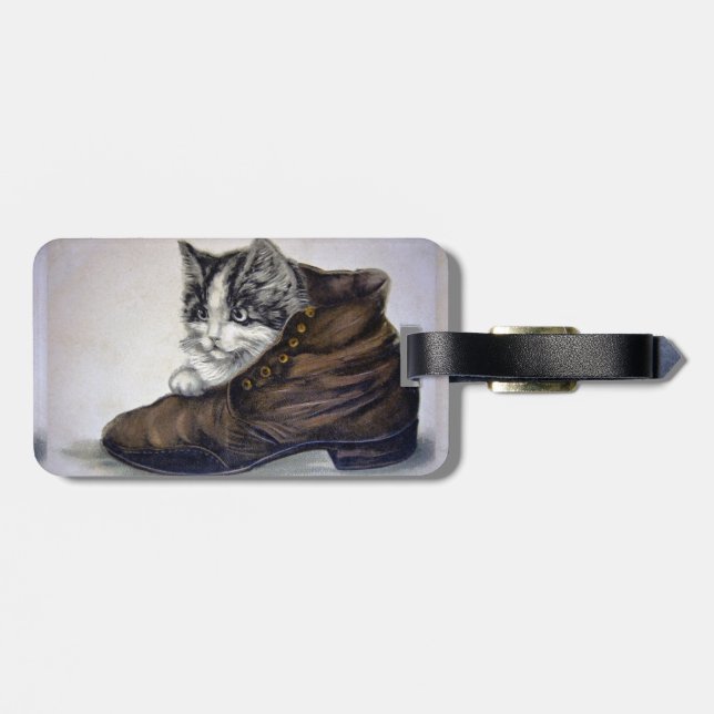Etiqueta De Bagagem Gatinho em um Calçado (Traseira Horizontal)