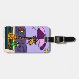 Etiqueta De Bagagem Girafa engraçado na praia