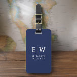 Etiqueta De Bagagem Minimalista do Monograma Moderno Azul marinho<br><div class="desc">Eleve sua experiência de viagem com nossa Tag de bagagem monográfica clássica e moderna minimalista e elegante. Esse acessório meticulosamente projetado combina elegância de eterno com minimalismo contemporâneo, garantindo que sua bagagem se destaca com sofisticação. Feito com precisão e atenção aos detalhes, esta etiqueta de bagagem é mais do que...</div>