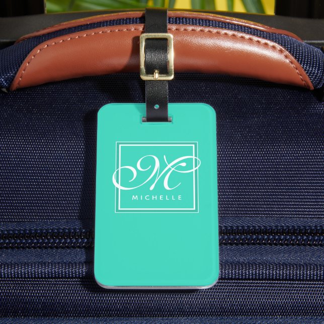 Etiqueta De Bagagem Monograma Clássico Verde-Teal e Script Branco (Frente Insitu 2)