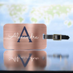Etiqueta De Bagagem Monograma de metal Dourado e Marinho azul escovado<br><div class="desc">Rosa Dourado - Cor-de-rosa e Marinho azul-esfregado,  folha metálica monograma e etiqueta da bagagem inicial. Esta etiqueta de mala é perfeita para Voltar à escola,  ao trabalho ou à viagem.</div>