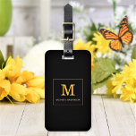Etiqueta De Bagagem Monograma Dourado Elegante Personalizado<br><div class="desc">Personalize o texto e crie facilmente sua etiqueta de bagagem personalizada. Clique em EDIT (EDITAR) e, em seguida, clique em EDIT BACKGROUND (EDITAR FUNDO) para alterar a cor do plano de fundo. Você pode TRANSFERIR este DESIGN em outros produtos do Zazzle e ajustá-lo ao ajustado da maioria dos itens do...</div>