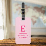 Etiqueta De Bagagem Monograma Moderno Mínimo Rosa Quente<br><div class="desc">Eleve sua experiência de viagem com nossa Tag de bagagem monográfica clássica e moderna minimalista e elegante. Esse acessório meticulosamente projetado combina elegância de eterno com minimalismo contemporâneo, garantindo que sua bagagem se destaca com sofisticação. Feito com precisão e atenção aos detalhes, esta etiqueta de bagagem é mais do que...</div>