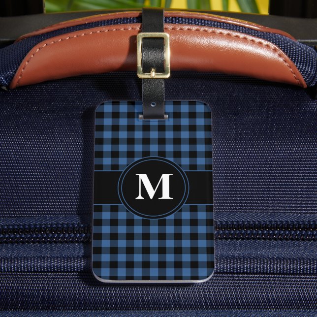 Etiqueta De Bagagem Monograma Personalizado de Gingham Azul (Frente Insitu 2)