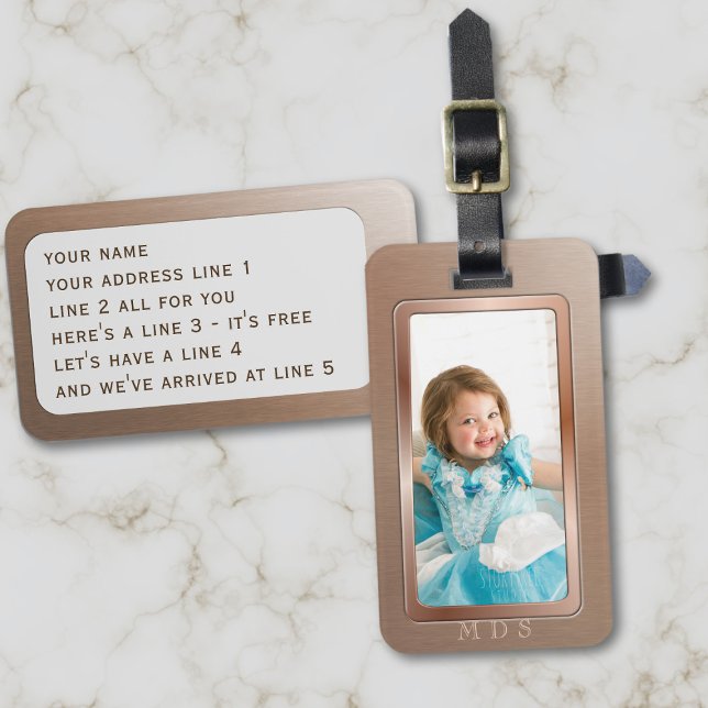 Etiqueta de Bagagem Monogramada em Faux Rose Gold  (A faux rose gold metal luggage tag with space for your photo and address details)