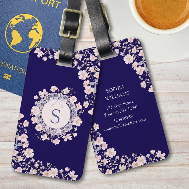 Etiqueta De Bagagem Monogrammed Pink Flowers and Lace Floral (In situ)