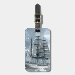 Etiqueta De Bagagem navio pirata vintage contra a tempestade de invern