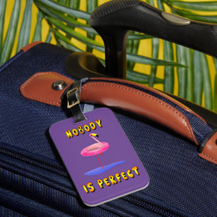 Etiqueta De Bagagem Ninguém é perfeito - flamingo com anel de natação