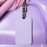 Etiqueta De Bagagem Nome Moderno do Monograma de Script Girly Roxo da<br><div class="desc">Lavanda Roxo Monograma Adicione Seu Próprio Nome Script Signature Travesseiro. A etiqueta de mala faz o doce doce presente de 16 anos,  casamento,  chá de panela,  chá de fraldas ou festa de solteira para alguém que ama um estilo elegante e moderno.</div>