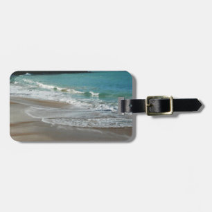 Etiqueta De Bagagem Ondas a Lapidar no Oceano Azul de Turquesa de Prai