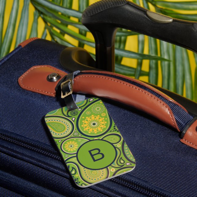Etiqueta De Bagagem Ornate Green Paisley Pattern Monogram (Frente Insitu 1)