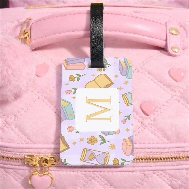 Etiqueta De Bagagem Personalized Letter Magic Books Girl Name Purple (Criador carregado)