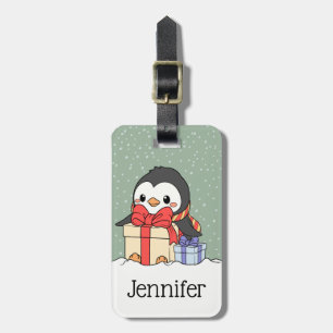 Etiqueta De Bagagem Pinguim bonito com presentes de Natal na neve