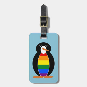 Etiqueta De Bagagem Pinguim Vestido na Bandeira do Arco-Íris do Orgulh