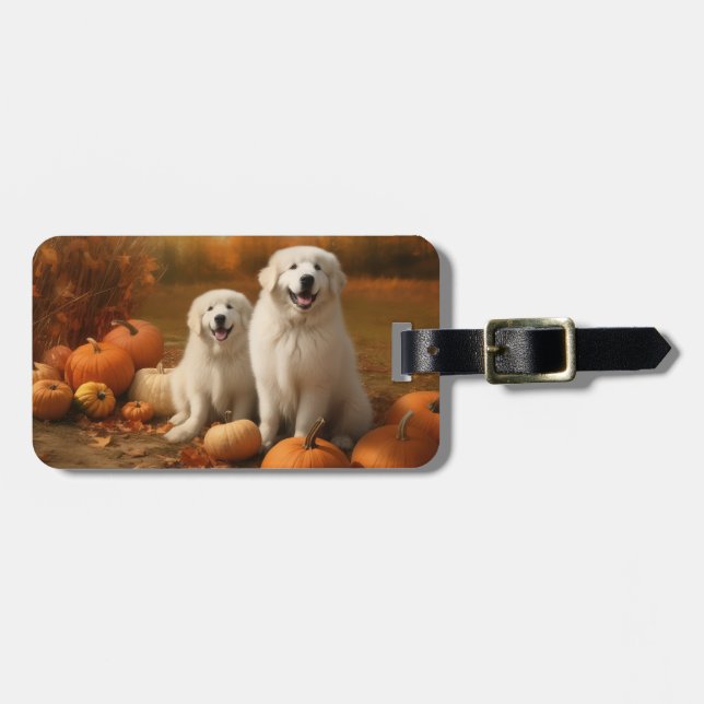 Etiqueta De Bagagem Pirenéus excelentes Puppy Autumn Delight Pumpkin (Frente Horizontal)