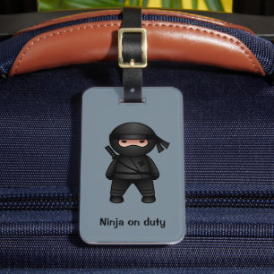 Etiqueta De Bagagem Pouco guerreiro de Ninja no cinza